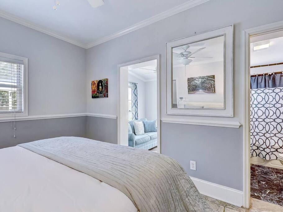 Historic Savannah Gold Private Condo With Pool - 2Bed, 1&Half Bath, Sleeps 6, 1St Floor, 15 Min Walk To Historic Savannah Center And All Attractions المظهر الخارجي الصورة
